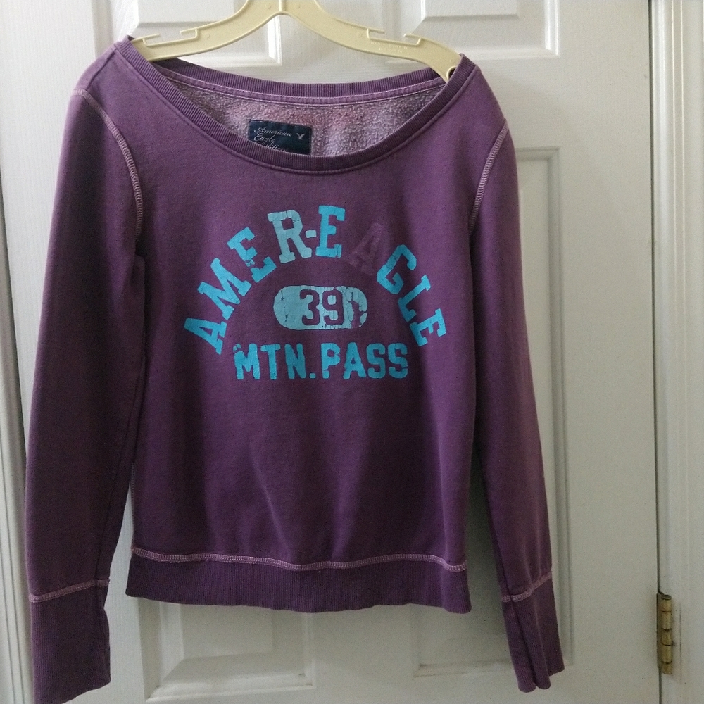 American eagle sweater